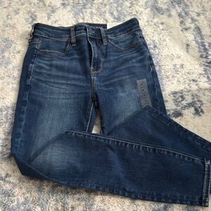 NWT American Eagle Outfitters high rise jegging size 4